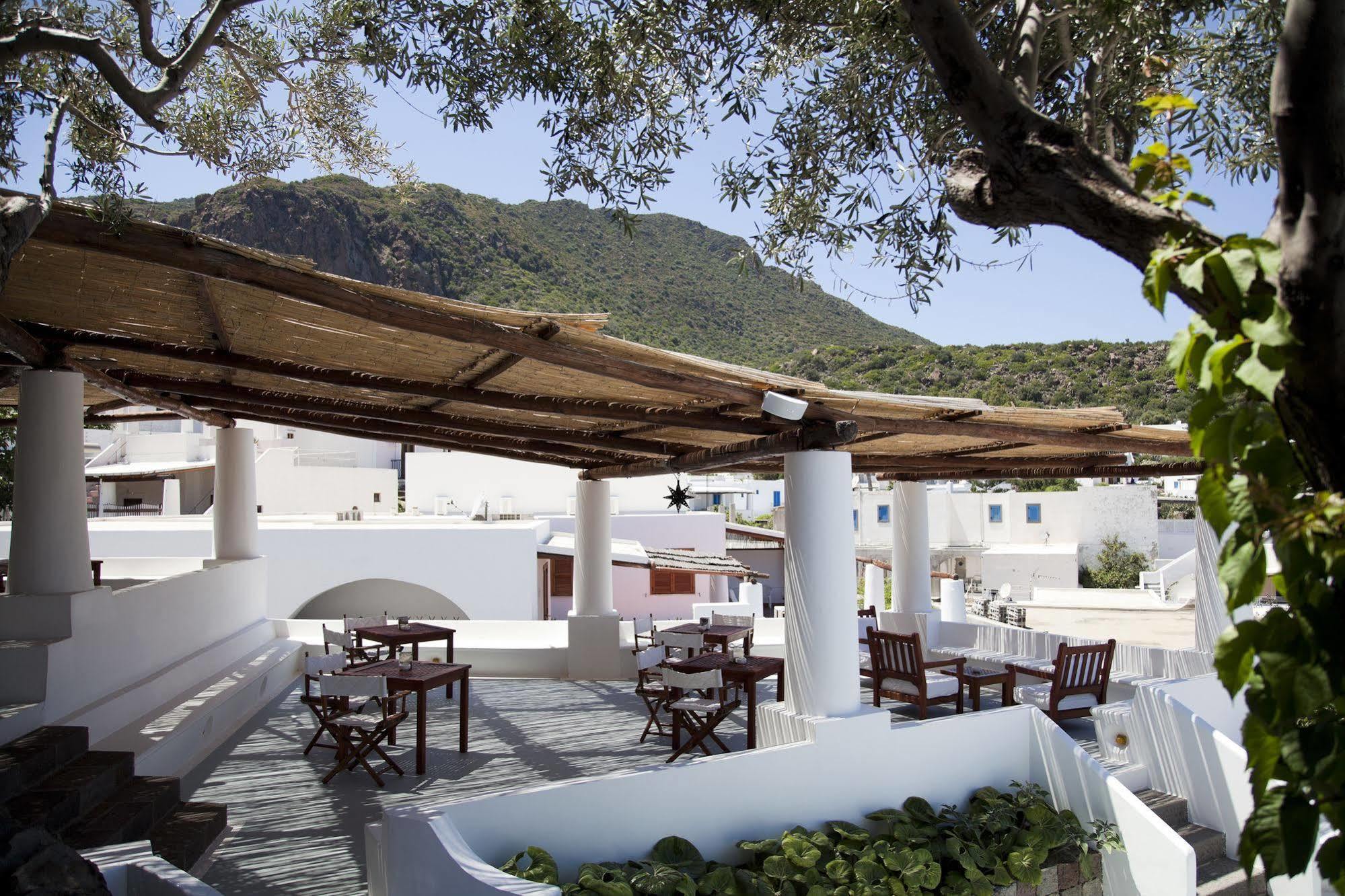 Hotel Cincotta Panarea Extérieur photo